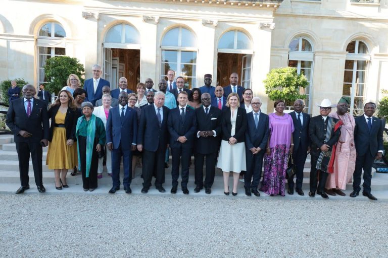 4bc6eee38ee1d9b4a3467e63d0d4f141