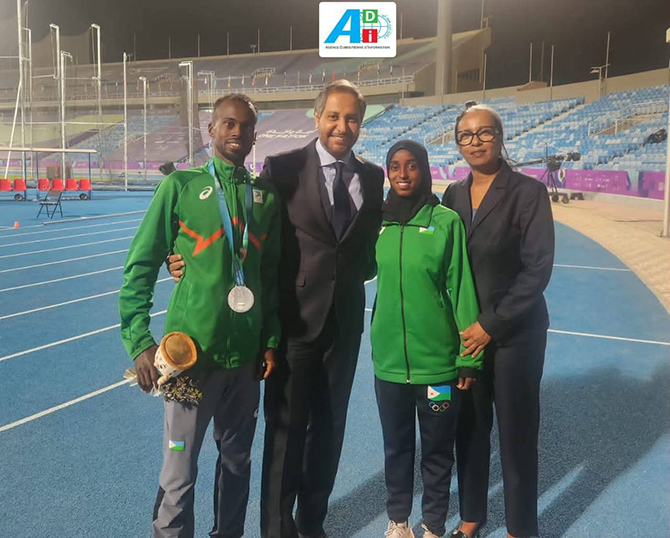 2cd00526dbcc5bc6ca3093e24806eca2