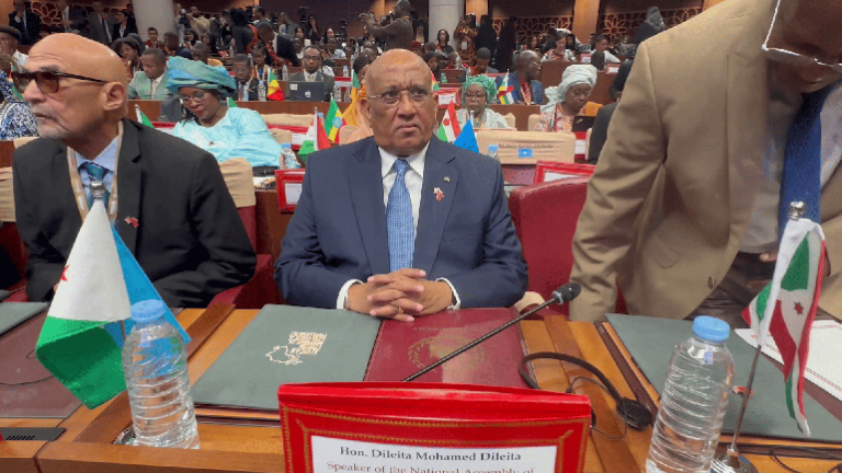 vlcsnap-2025-11-22-00h05m26s788