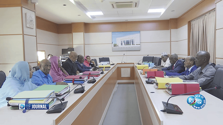 vlcsnap-2025-12-07-21h08m18s919 (1)