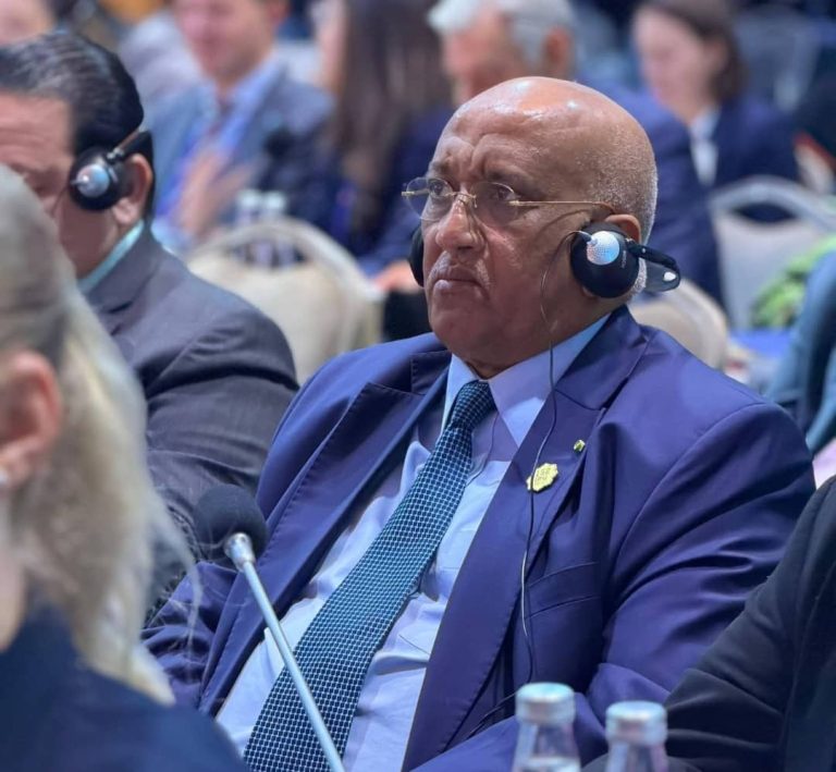 eecfd52ddcb6a7576c37aaafb901b82e